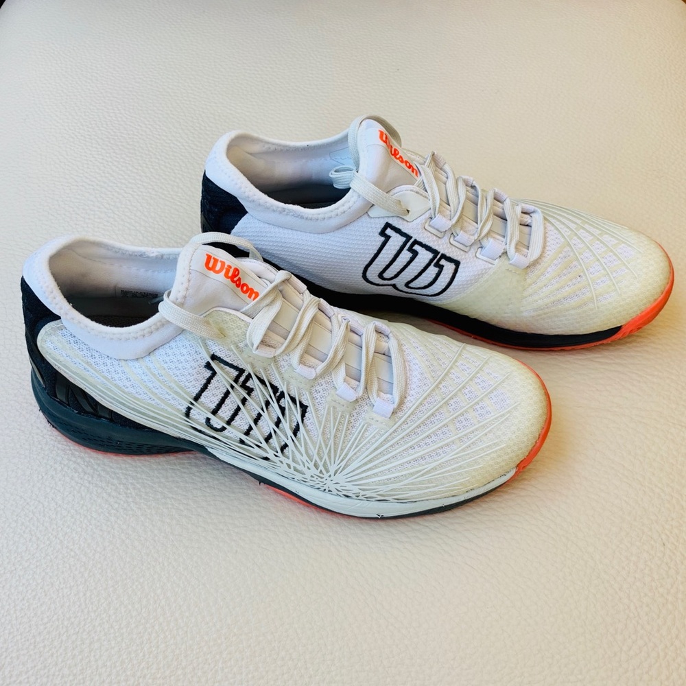 New Men’s Wilson tennis shoes size 9.5